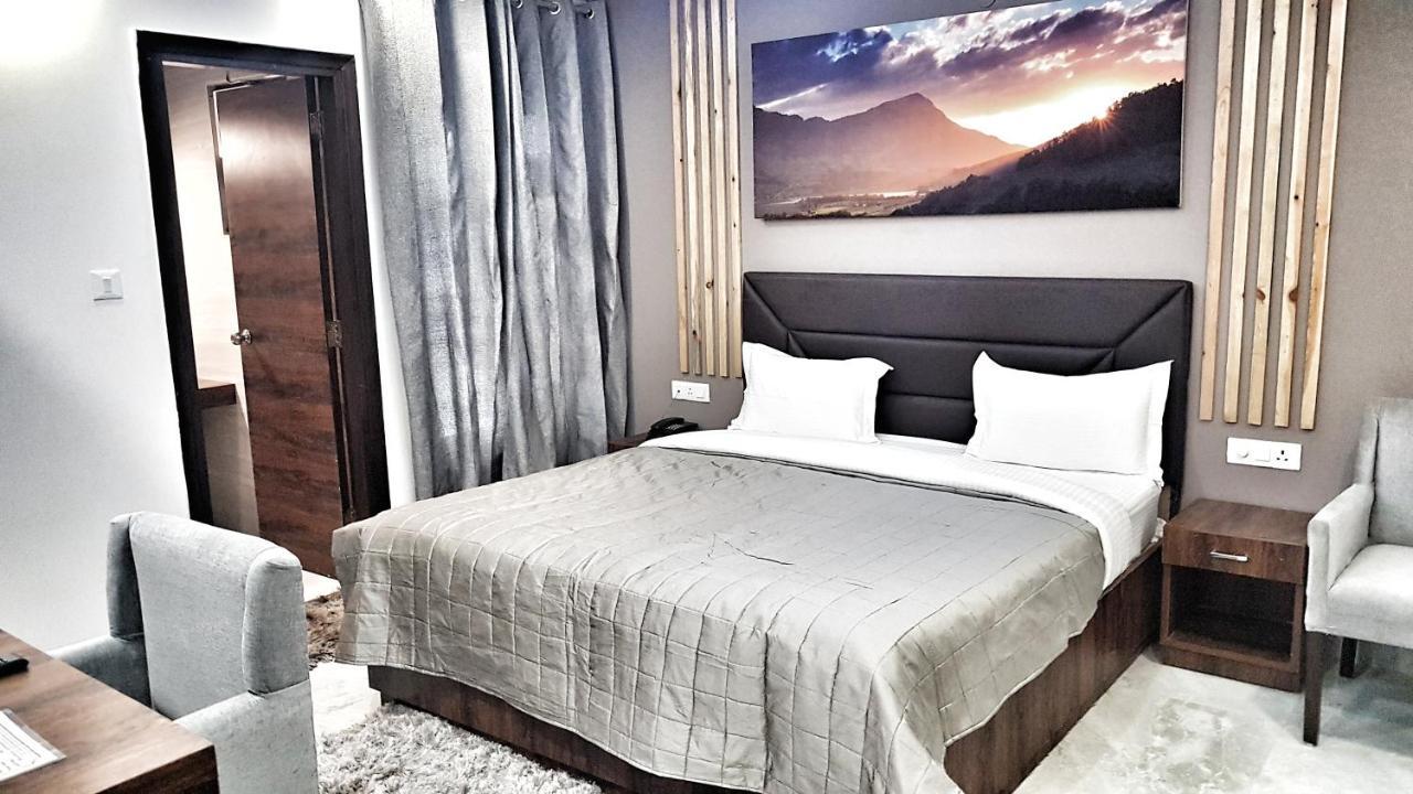 Hotel Aerocity Purple Orchid Nové Dillí Exteriér fotografie