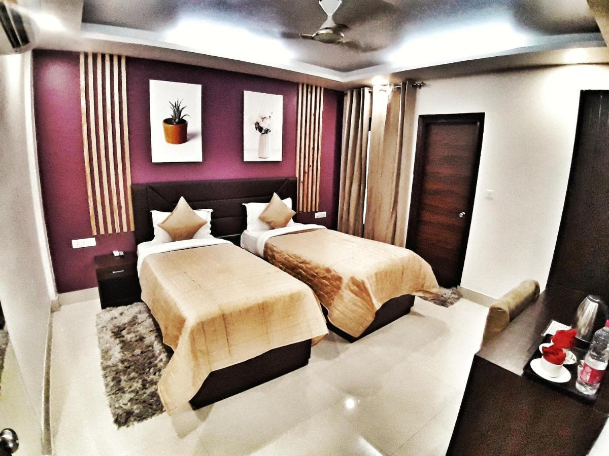 Hotel Aerocity Purple Orchid Nové Dillí Exteriér fotografie